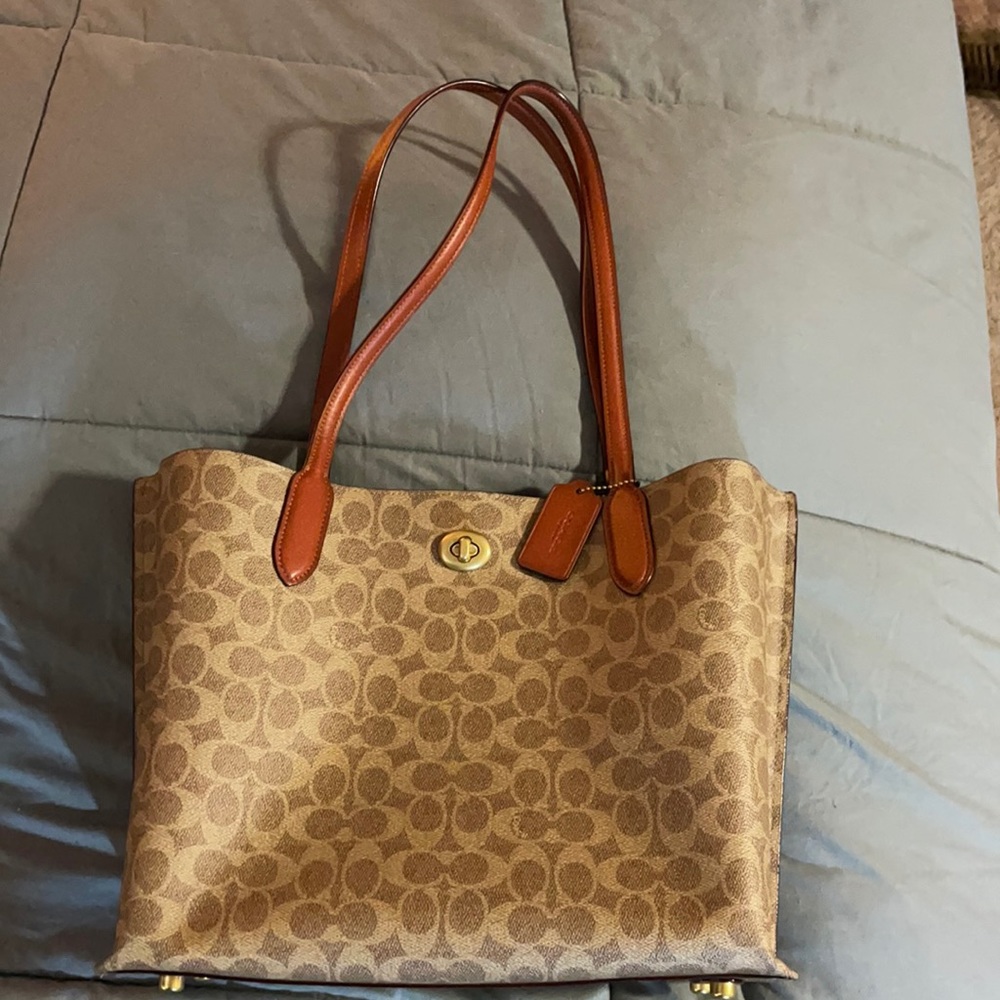 COACH Willow Signature Leather Tote NWOT